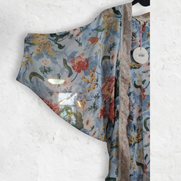 NWT Umgee Floral Kimono Cardigan Size Small/Medium - Picture 3 of 7